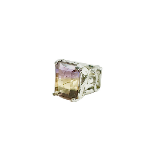 Anillo Ametrino